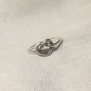 James Avery size 5 Delicate Heart Knot Ring